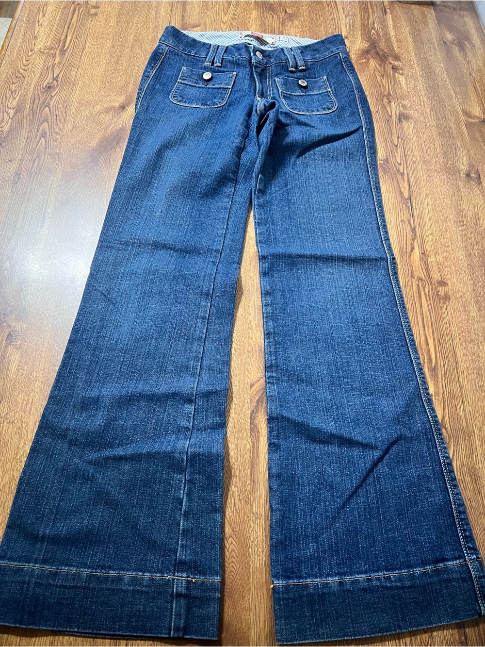 Womens/ juniors Y2K Old Navy Low Waist Stretch Flare Leg Jeans Size 1